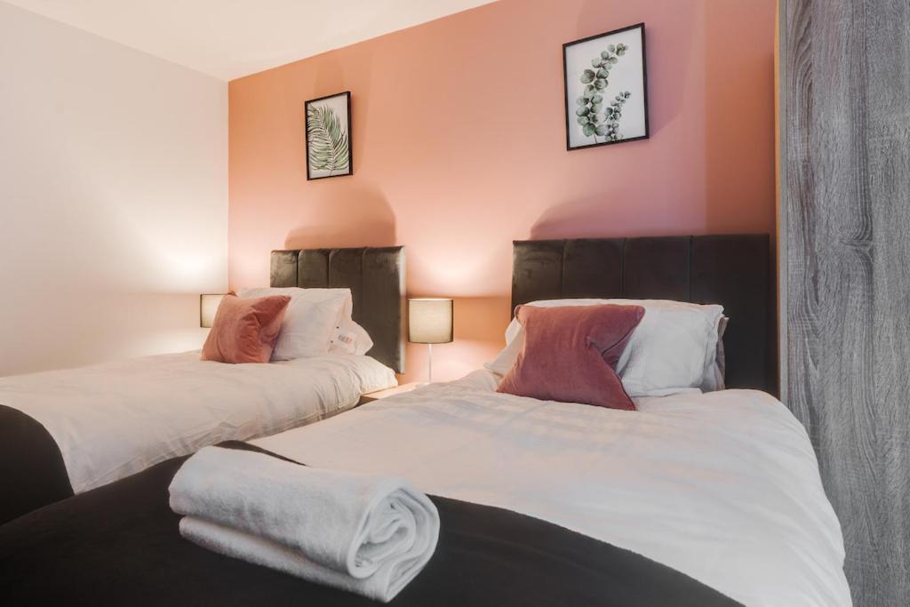 City Living Penthouse Apartment With Parking Manchester Buitenkant foto