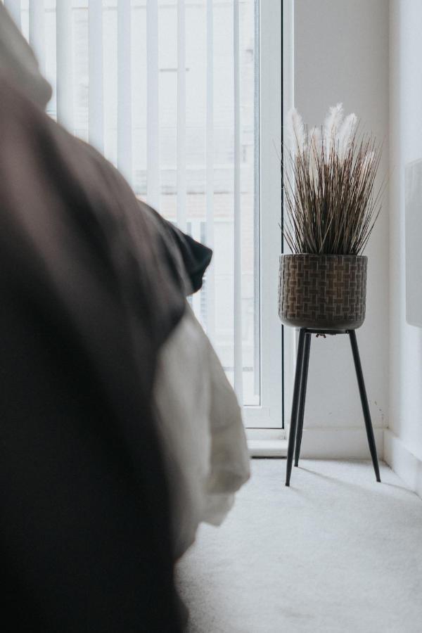 City Living Penthouse Apartment With Parking Manchester Buitenkant foto